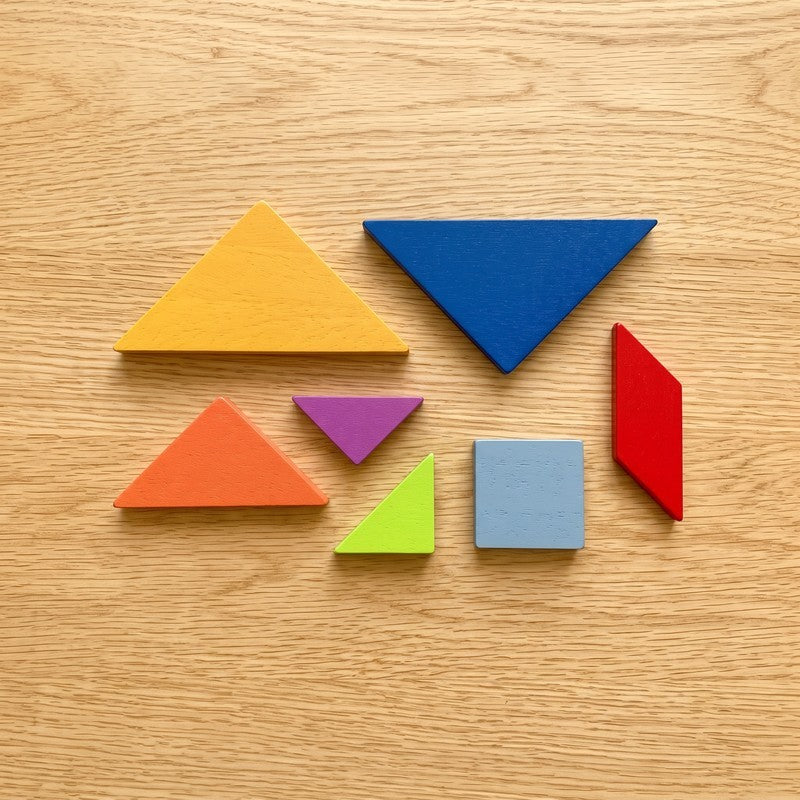 Seven wooden pieces